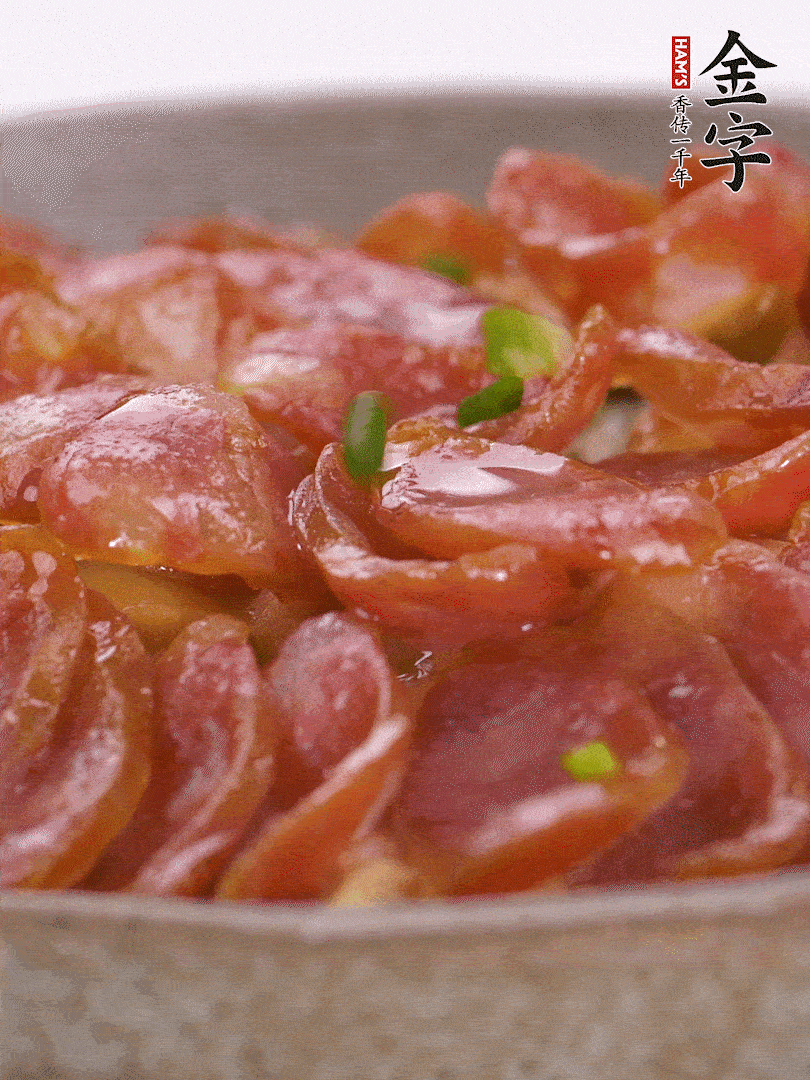 水開后放入，大火蒸10分鐘，關(guān)火燜2分鐘。